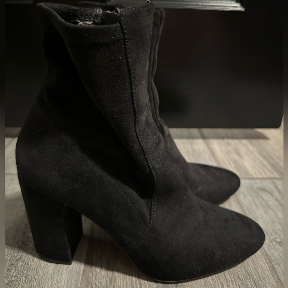 Aldo Audrella Heeled Black Suade Booties - Size 8.5